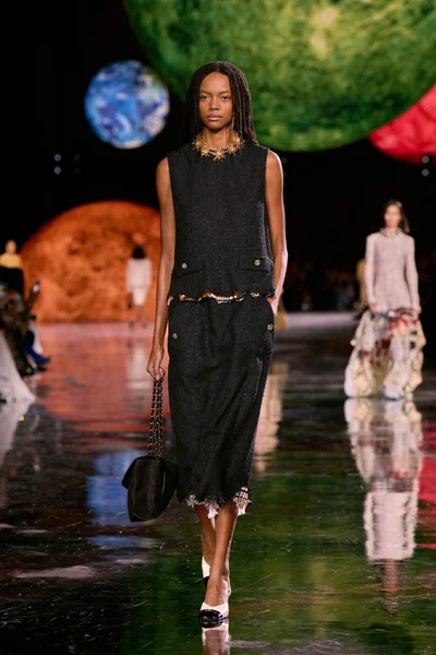 Look 40